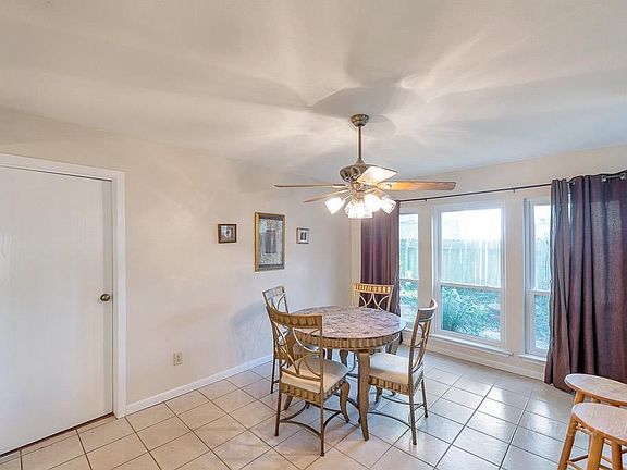 4th image of 3667 Duncaster Dr