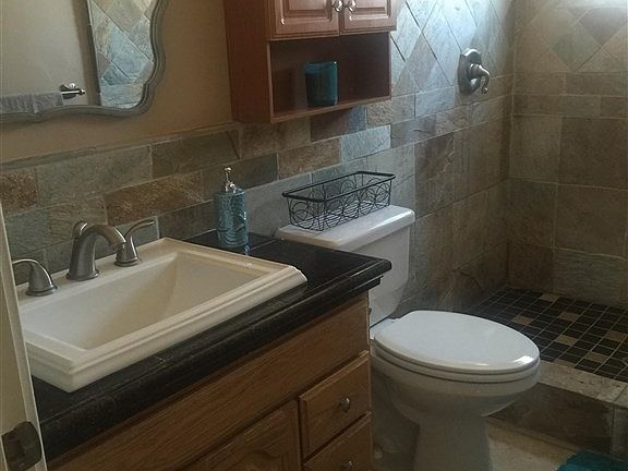 5th image of 2035 E 8th St