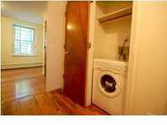 Rented by Link NY Realty | media 21