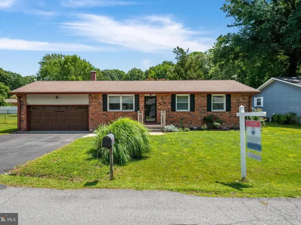 7039 Dover Ave, North Beach, MD 20714