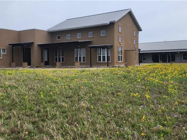 7263 S Us Highway 281, Encino, TX 78353