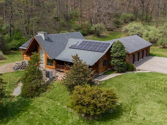 3rd image of 155 Wintermute Rd