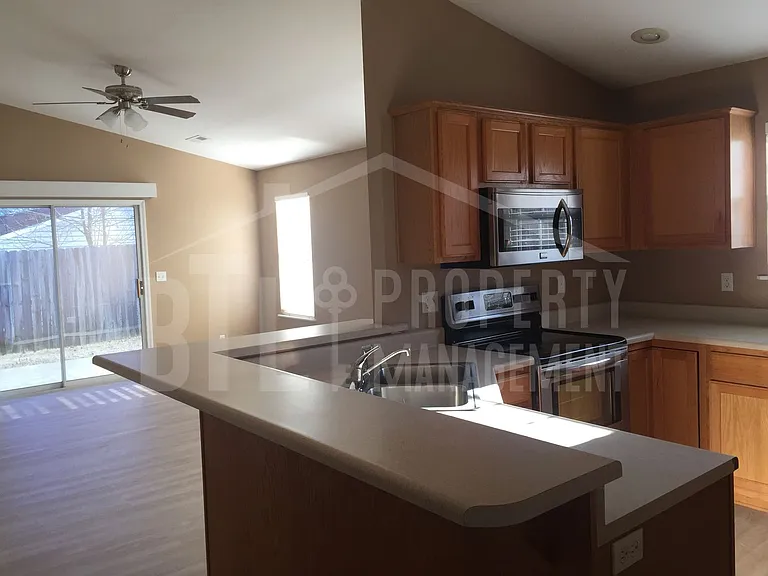 186 Quail Run Rd — Photo 4