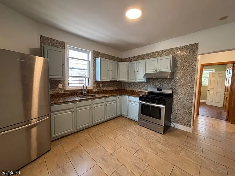 26 Prescott Ave #2 — Photo 4