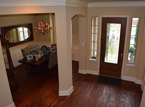 4th image of 6657 Lee Meadow Dr