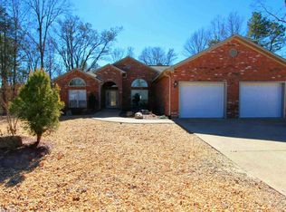 207 Elcano Dr, Hot Springs Village, AR 71909