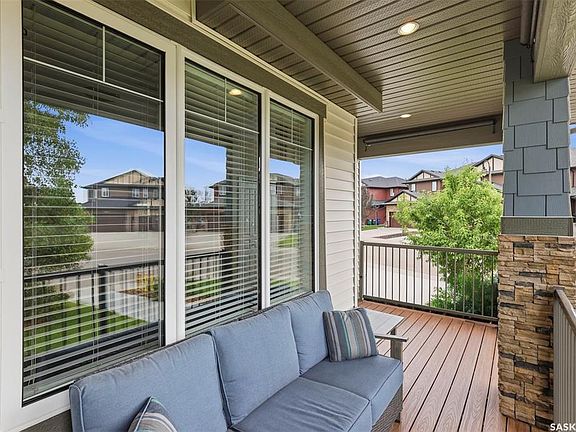 4th image of 1040 Kolynchuk CRESCENT
