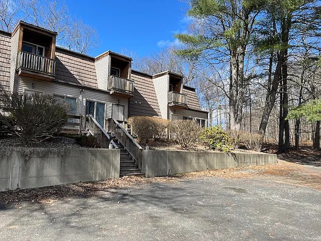1 bed, 850 sqft, $1,750 — Photo 2