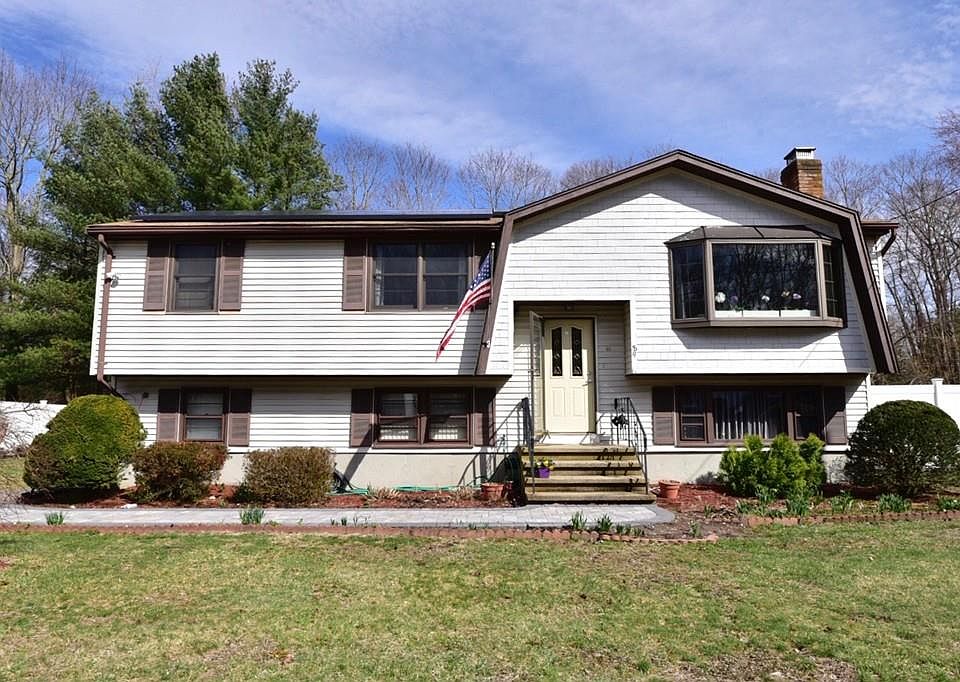 1st image of 89 Acorn Dr