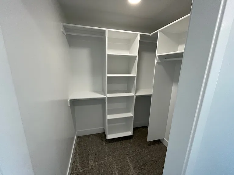 946 N Olson Dr #BASEMENT — Photo 11