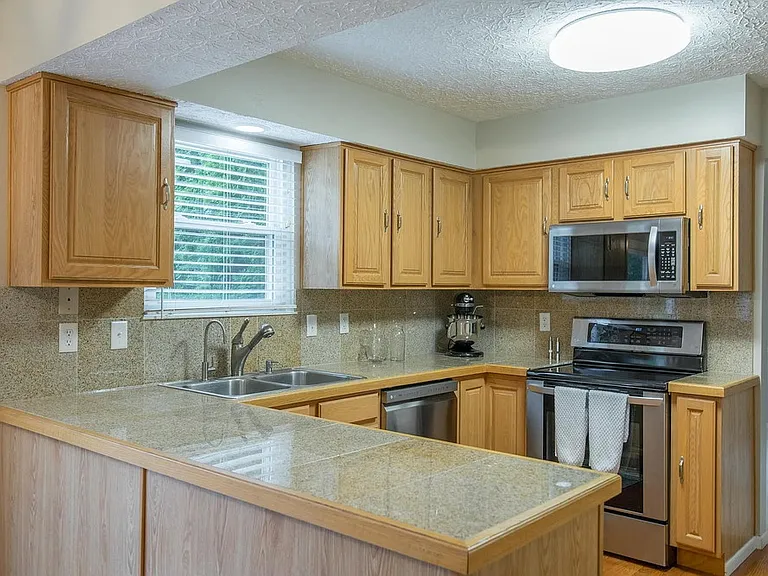 6887 Running Deer Pl — Photo 7