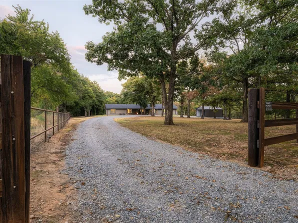 230 Frosty Hollow Rd, Denison, TX 75021