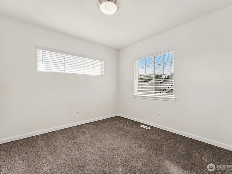 9960 Merrick St SE — Photo 23