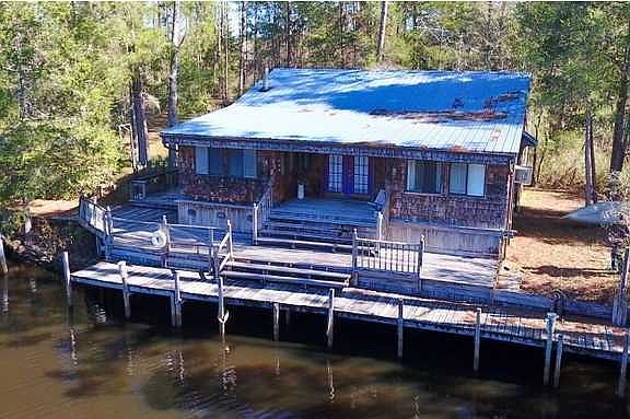 2nd image of 190 Ocklawaha Rd