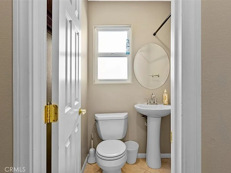 9725 Susan Ave — Photo 11
