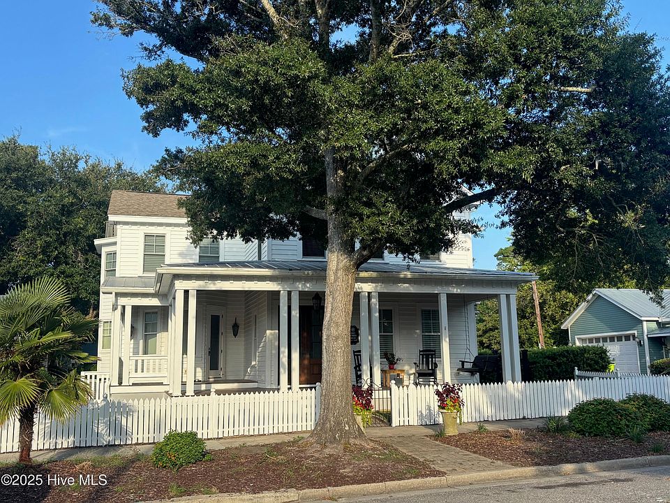 2nd image of 111 N Caswell Avenue