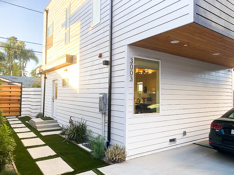 3003 S Cloverdale Ave — Photo 20