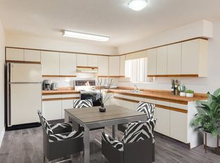 777 12th St NW #302, Medicine Hat, AB T1A7M1