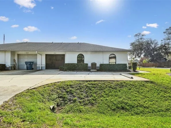 23231 Club Villas Dr, Land O Lakes, FL 34639