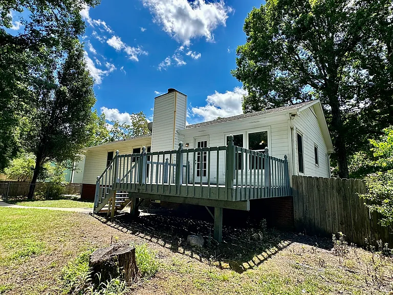 120 Southern Hills Cir — Photo 15