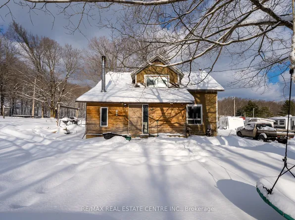 1096 Elm Tree Rd, Central Frontenac, ON K0H 1B0