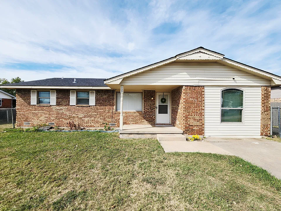 133 SW 68th St
