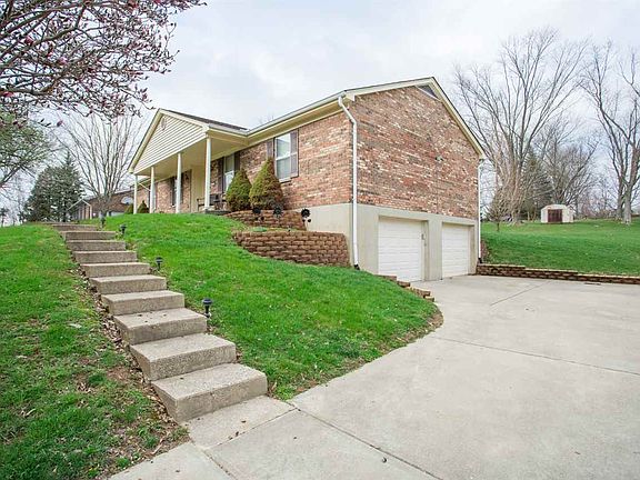 2nd image of 10060 Duncan Dr