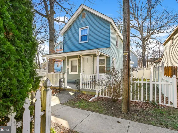 130 6th Ave, Pitman, NJ 08071