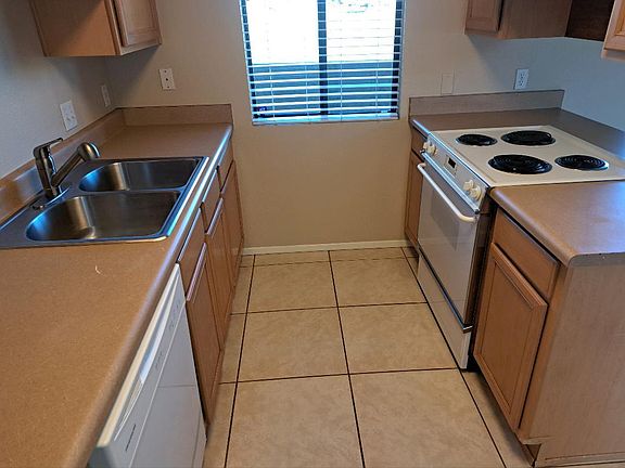 4th image of 2524 El Paradiso Ct #39