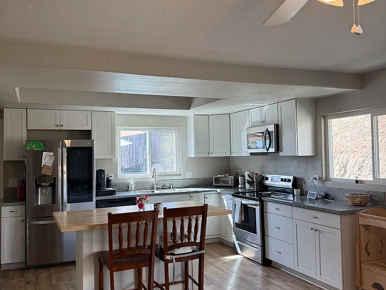 429 Bandini Pl — Photo 1
