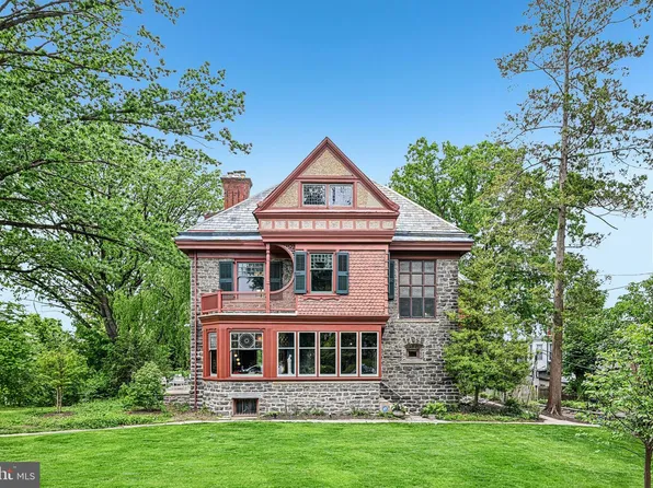 51 E Penn St, Philadelphia, PA 19144
