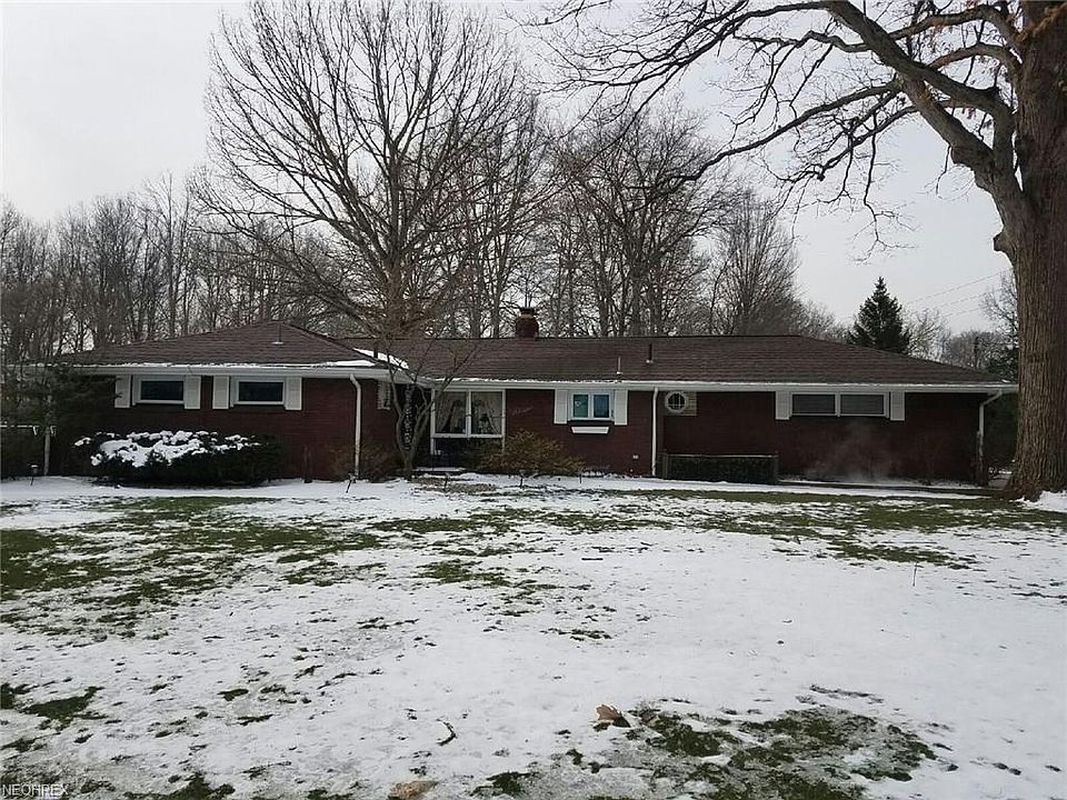 1st image of 3610 Bruce Dr SE