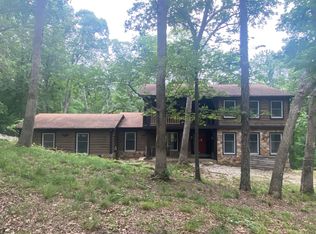 1 Red Bud Dr, Pacific, MO 63069