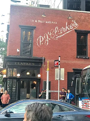 Rented by (LEGACY NOT ACTIVE) DiGiulio Group Real Estate, LLC | media 7