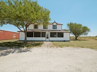 471 County Road 467, Hondo, TX 78861