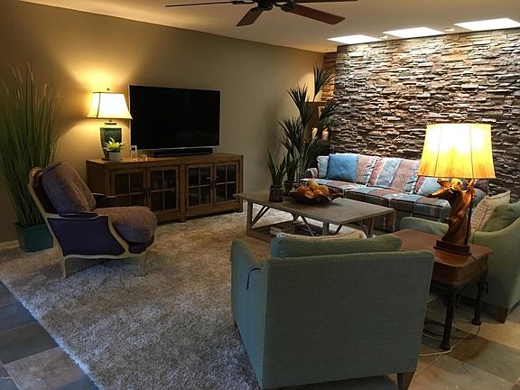 5th image of 8045 E Via De Viva
