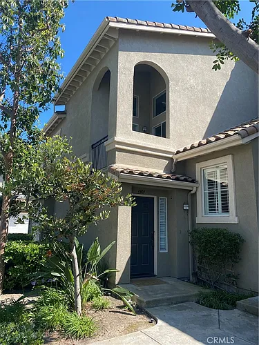 3301 Orangewood Photo 1