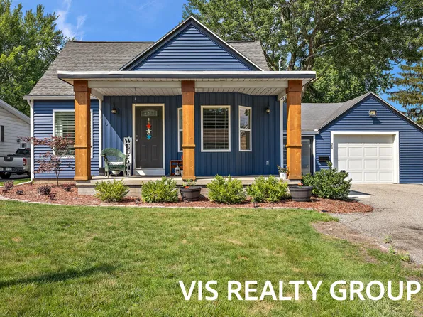 453 Lincoln St, Coopersville, MI 49404