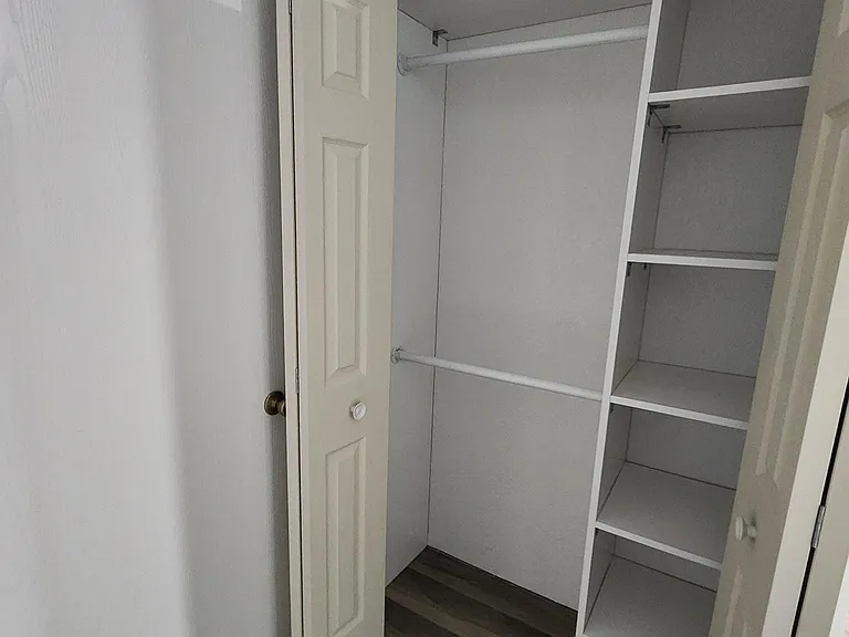 101 E Carson Ave #10 — Photo 4