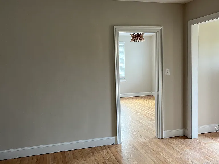 72 Maplehurst Ave #1 — Photo 9