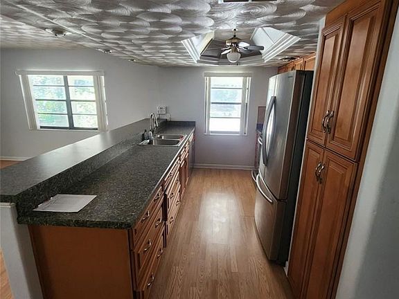 3rd image of 8405 N Pine Haven Pt