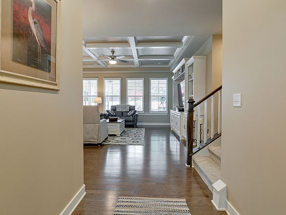 3rd image of 3030 Leatherwood Dr
