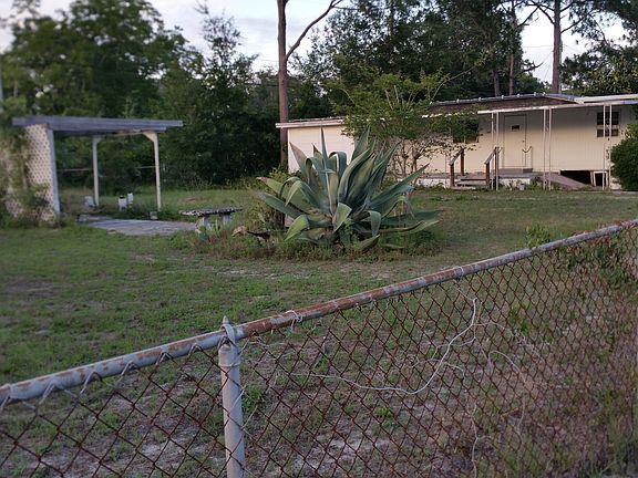 4th image of 2120 W 28th Ct