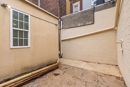 1204 Marlborough St — Photo 14