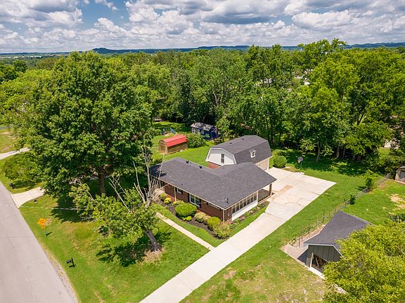 4th image of 1117 Peninsula Dr