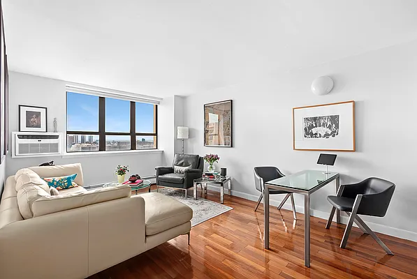 Sold by Compass | media 1