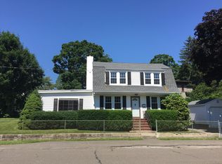 2 Grove Ln, Greenwich, CT 06831