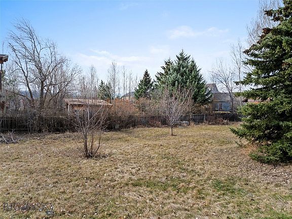 5th image of 3005 Westridge Dr