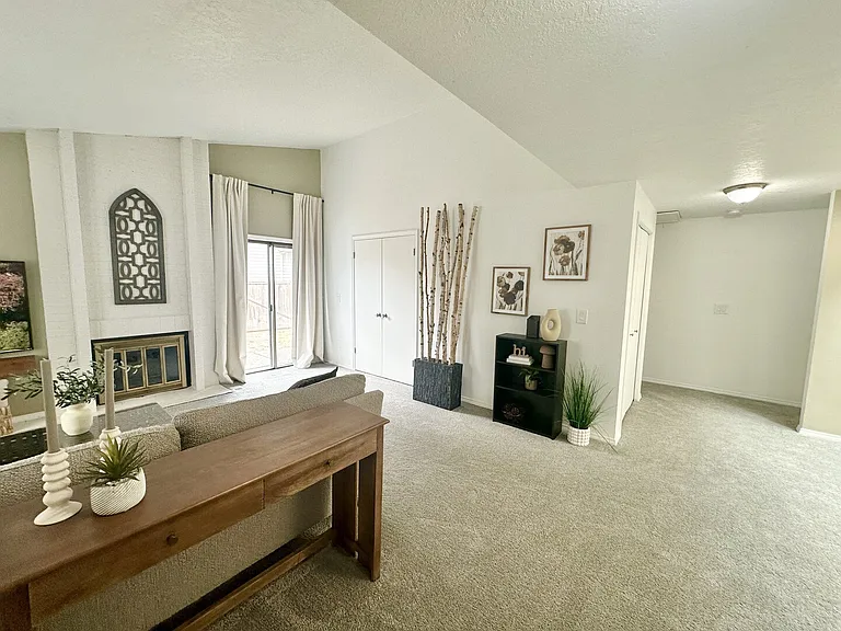 SW Summer Lake Dr — Photo 13