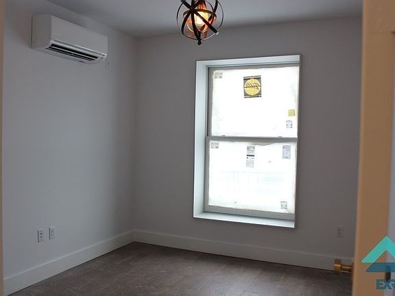 3rd image of 473 Park Pl #6BK